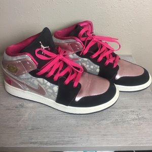 air jordan 1 mid gs valentine's day